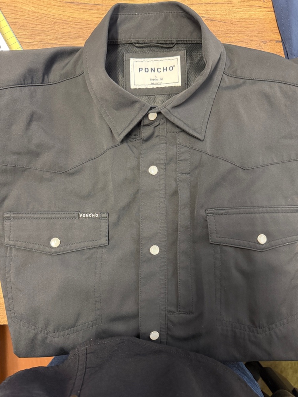 Poncho Men's Black Casual Button-Down Shirt